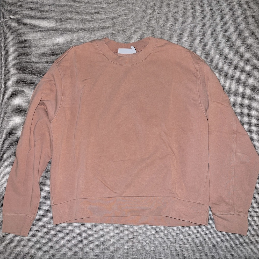 Weekday crew neck XS (fits like S)